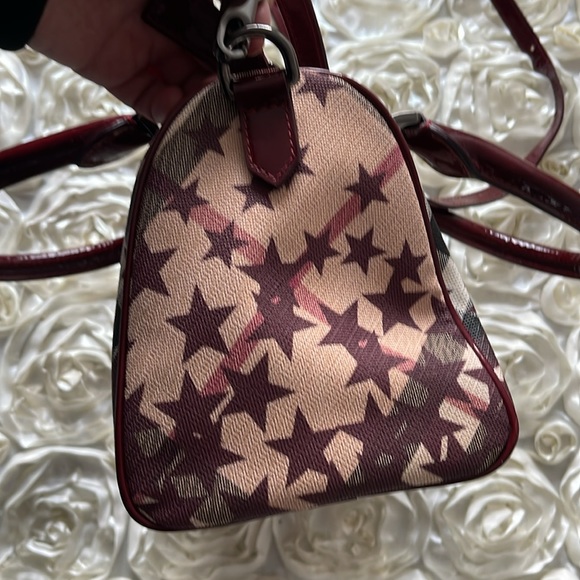 Authentic Burberry two ways bag - Picture 6 of 17